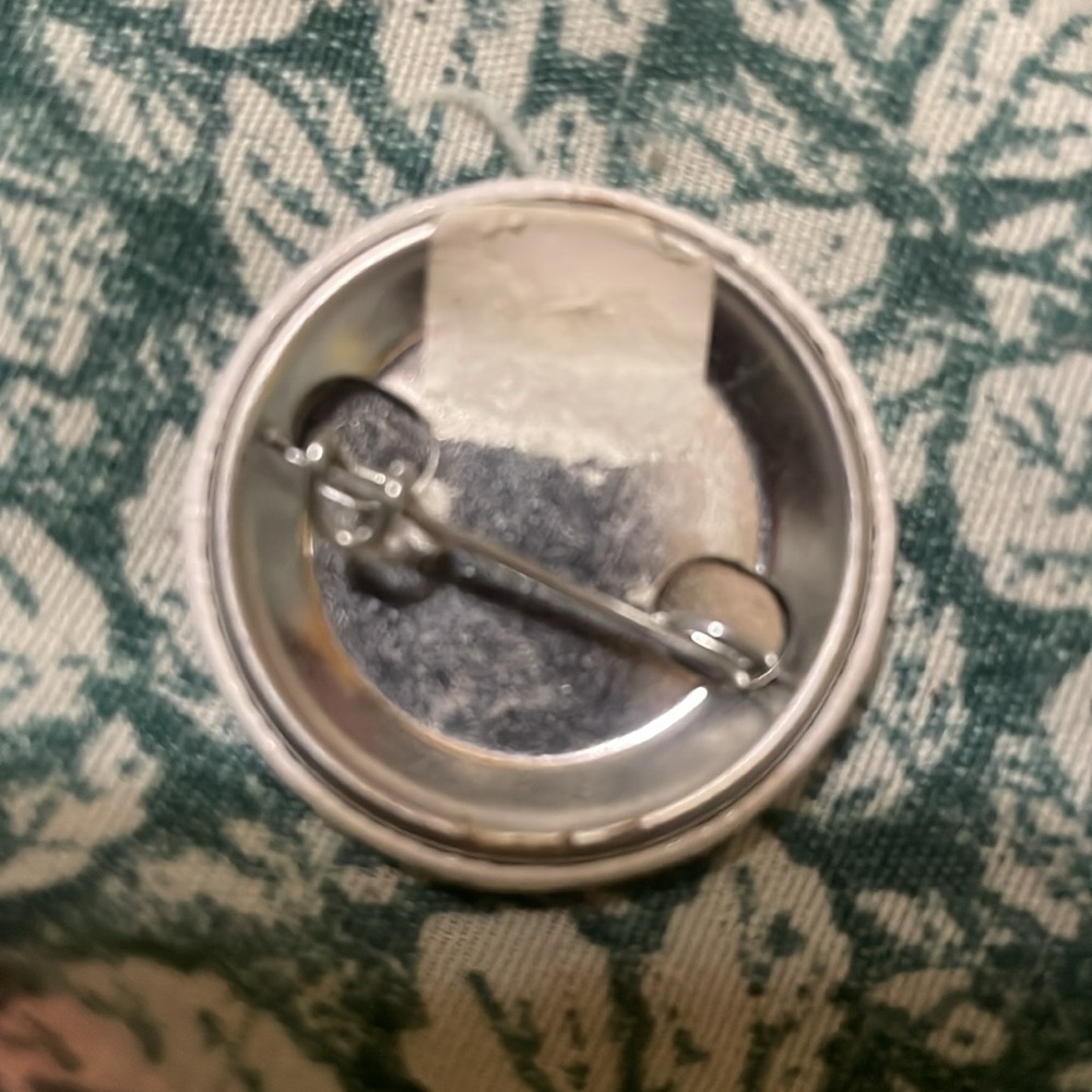 $10/10 Hot Topic Emo Sarcastic Humor Pin - Picture 2 of 2